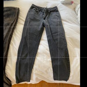 URBAN OUTFITTERS BDG black mom jeans